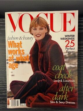 VOGUE Magazine November 1996: Cover - Linda Evangelista